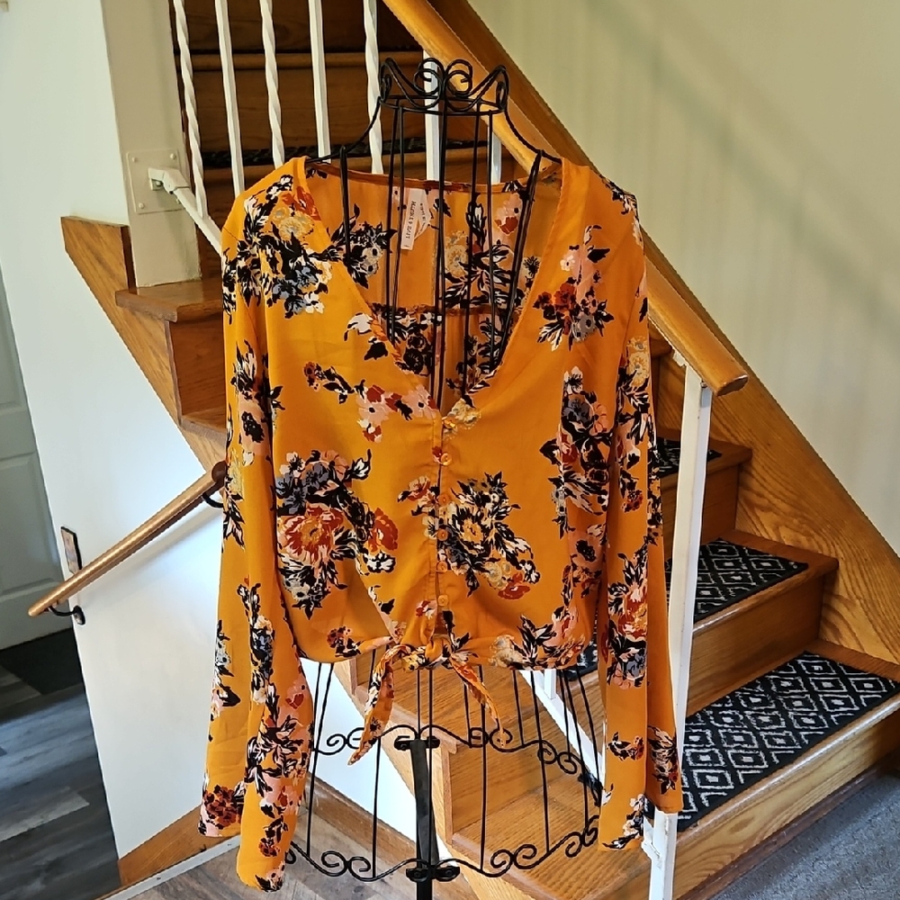 👚Live 4 Truth Mustard Floral Tie-Front Blouse